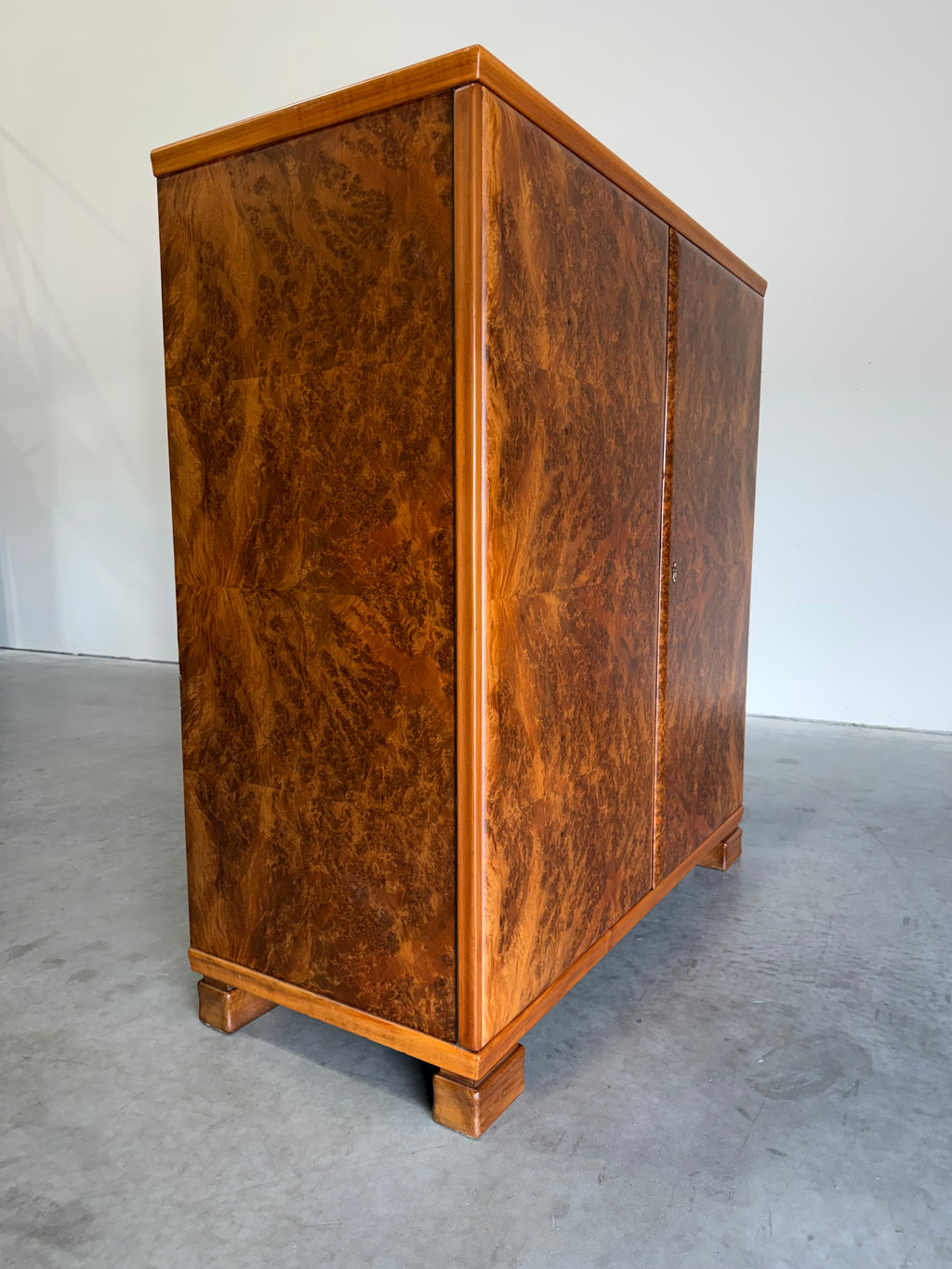 European Art Deco Burlwood Gentleman’s Chest Cabinet