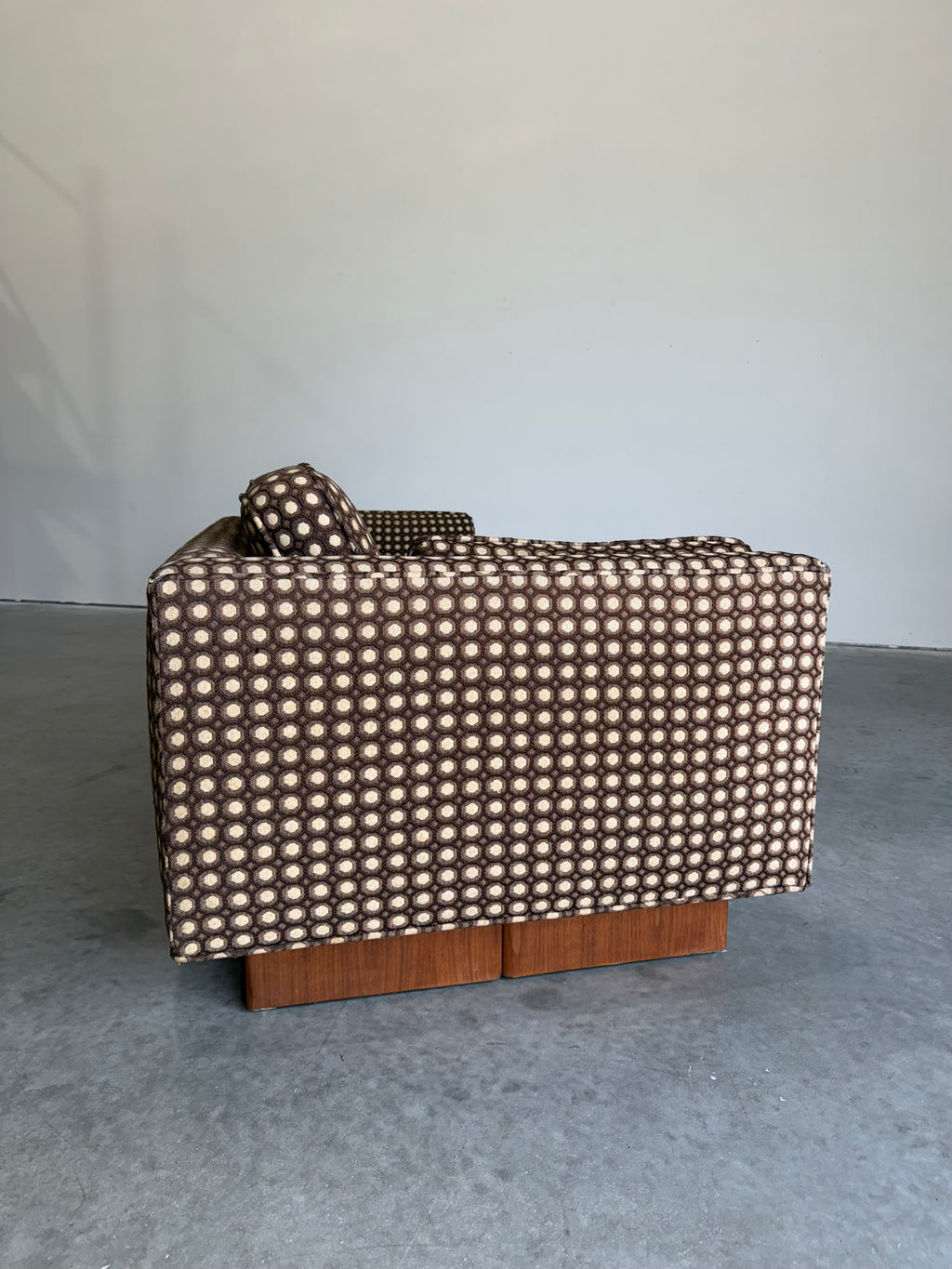 Mid Century Modern Mod Circles Print Plinth Base Sofa