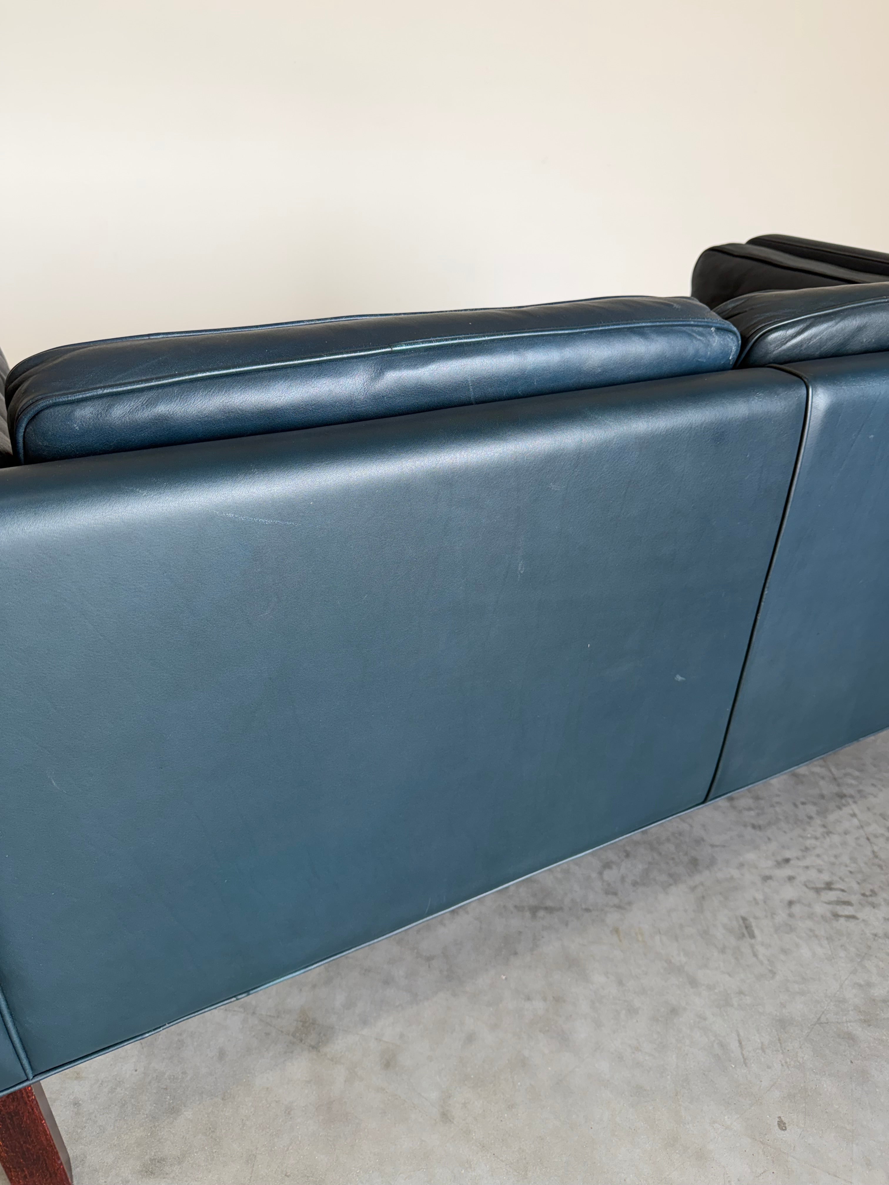 Vintage Navy Leather 2 Seat Sofa by Borge Mogensen
