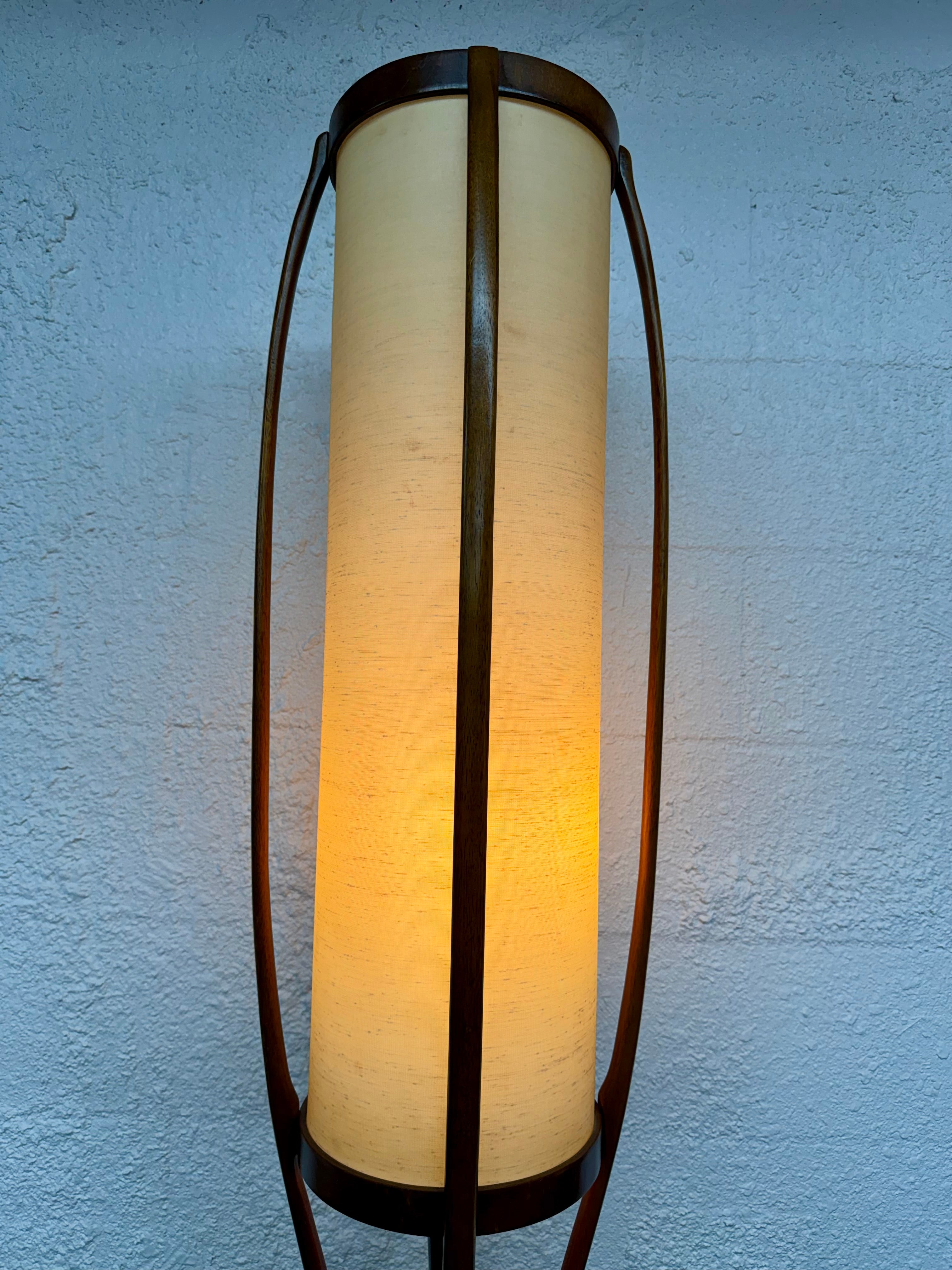 Mid Century Modern Modeline Sculptural Wood and Brass Floor Lamp by Arthur Jacobs