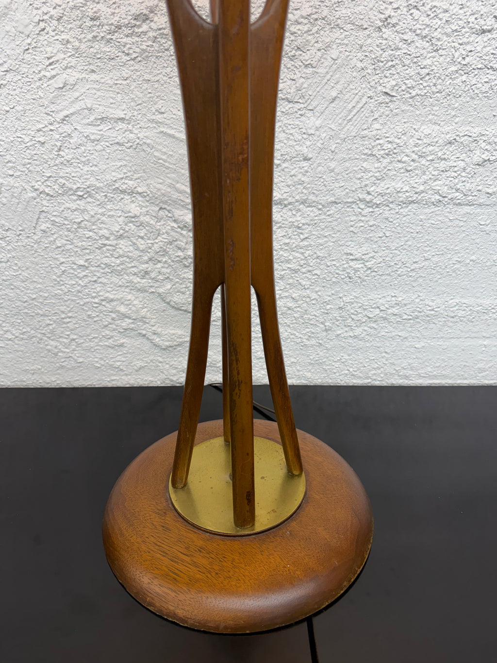 Mid Century Modern Modeline Sculptural Wood and Brass Floor Lamp by Arthur Jacobs
