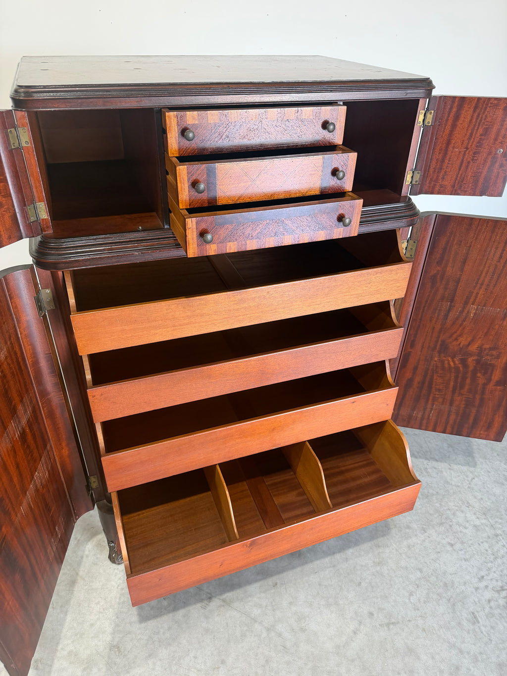 Handsome Art Deco Marquetry Chiffonier Gentlemen’s Chest