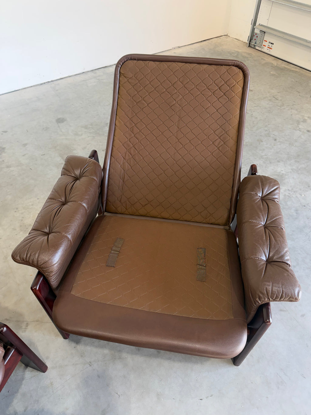 Pair of Vintage Brown Leather Reclining Lounge Chairs, Skipper Mobler