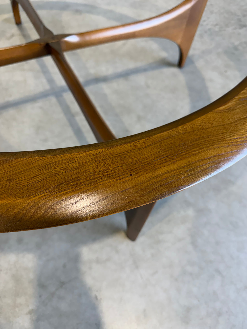 ON HOLD-Lane Silhouette Round Glass Top Coffee Table