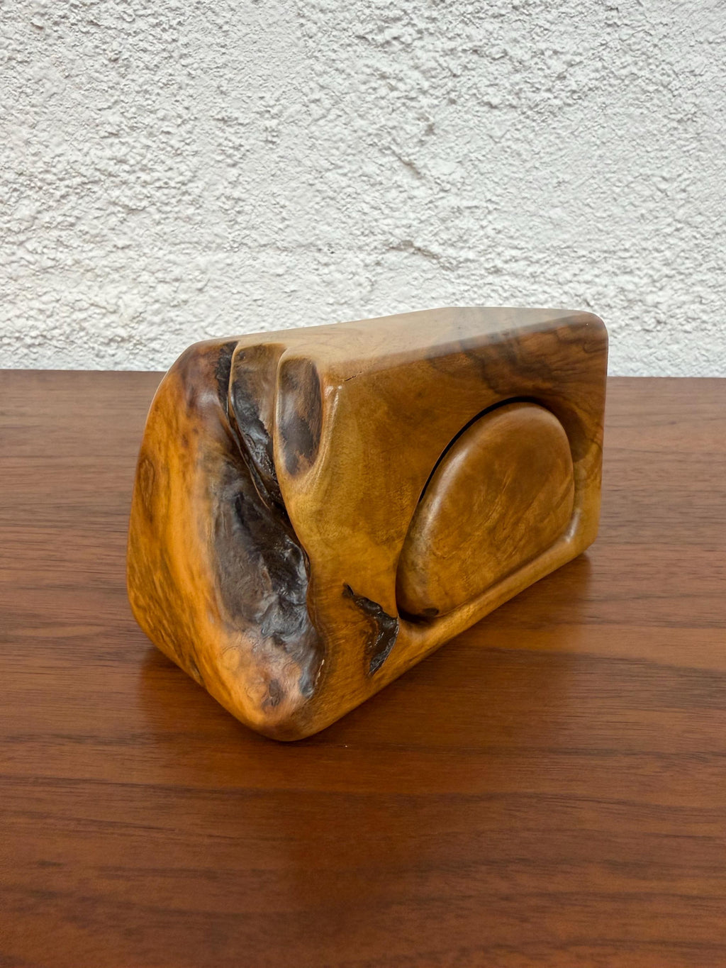 Large Vintage Hand Carved Live Edge Wood Stash Box, Wood Whittlers Tennessee. Signed