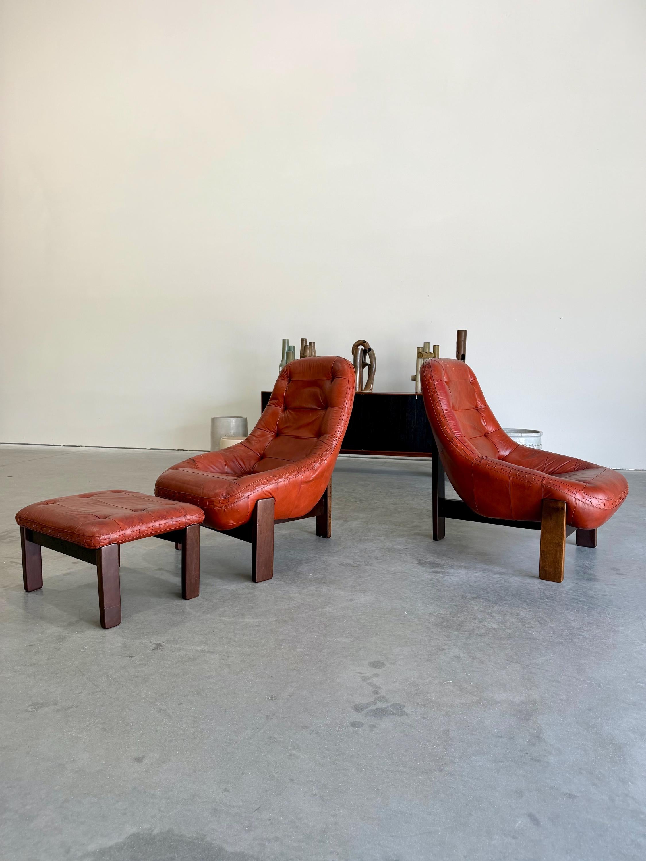 Brazilian Modernist Jean Gillon Chairs and Ottoman set, Leather and Imbuia Wood