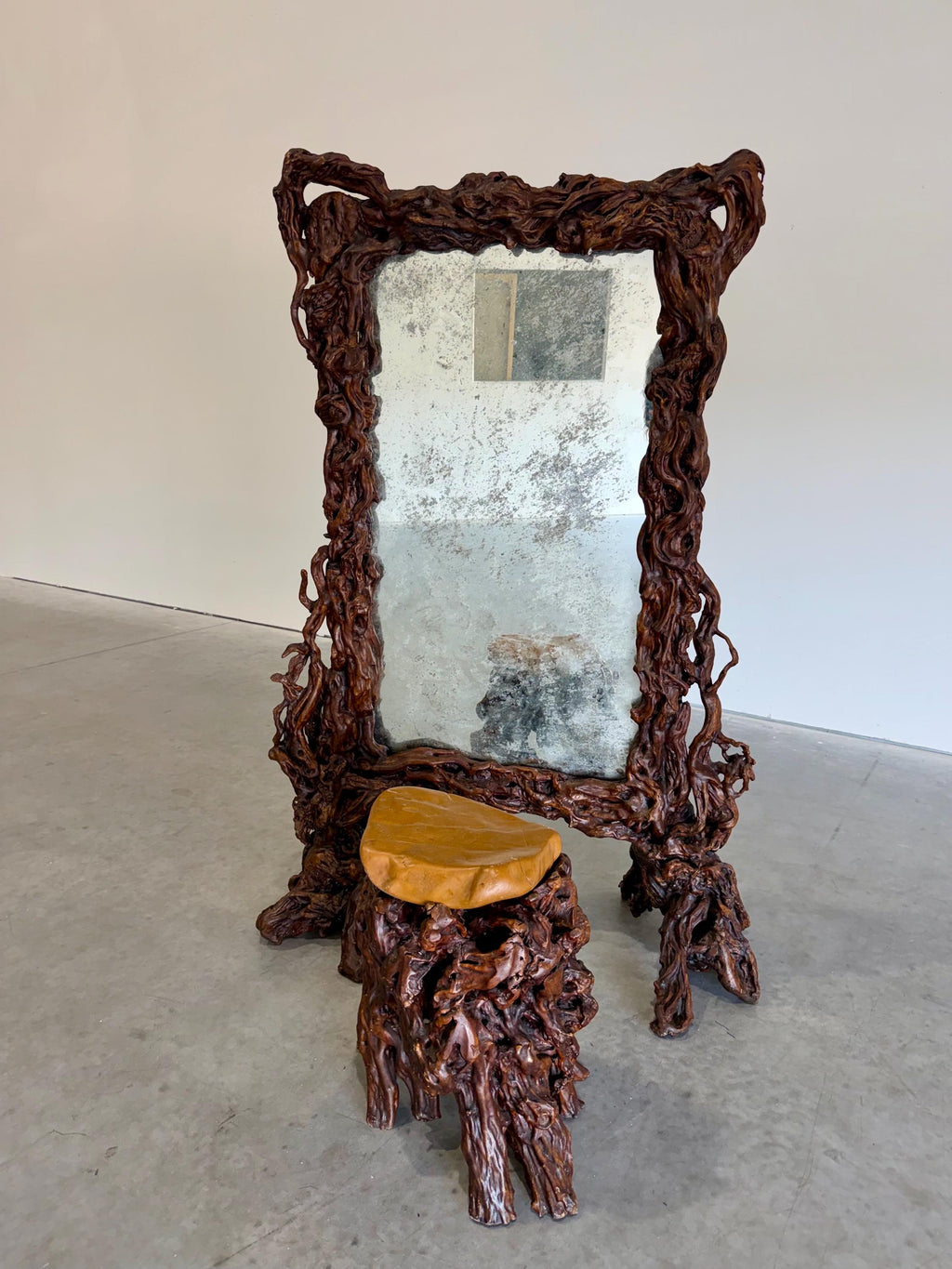 Rustic Elegance Freestanding Floor Mirror in Sculpted Tree Root Burl Frame with Stool